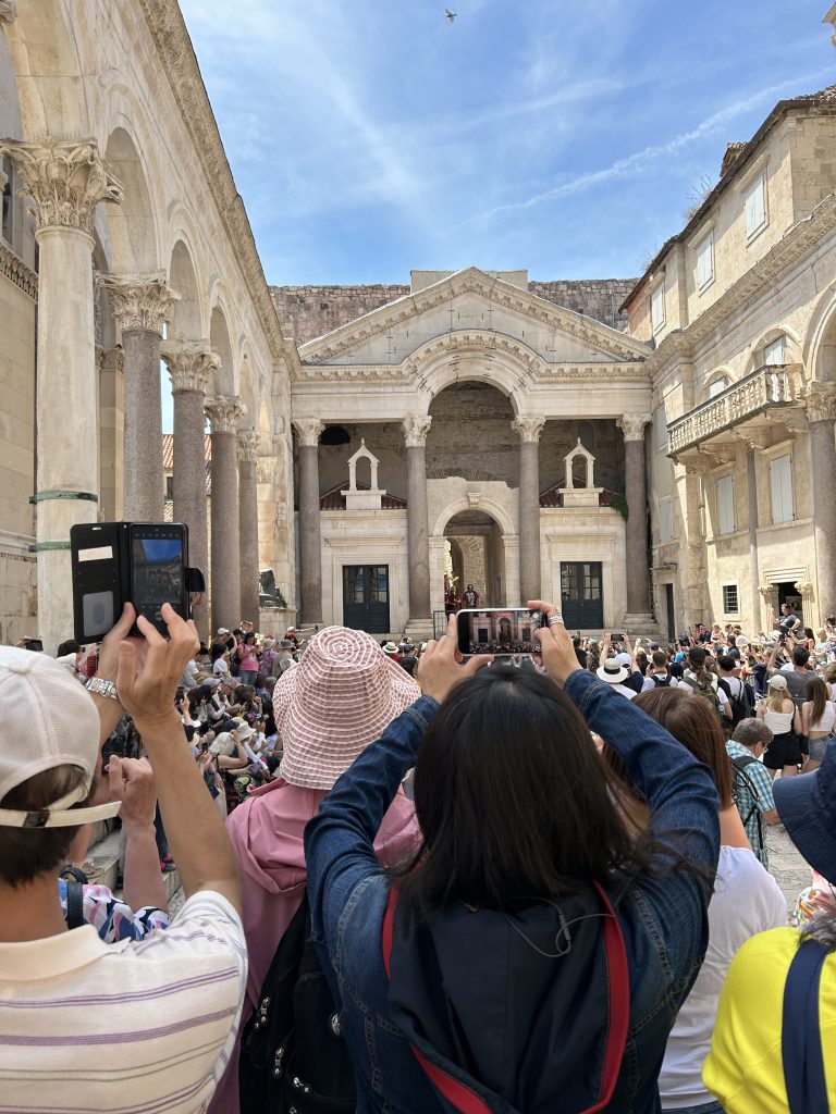 Walking tour in Split-regular